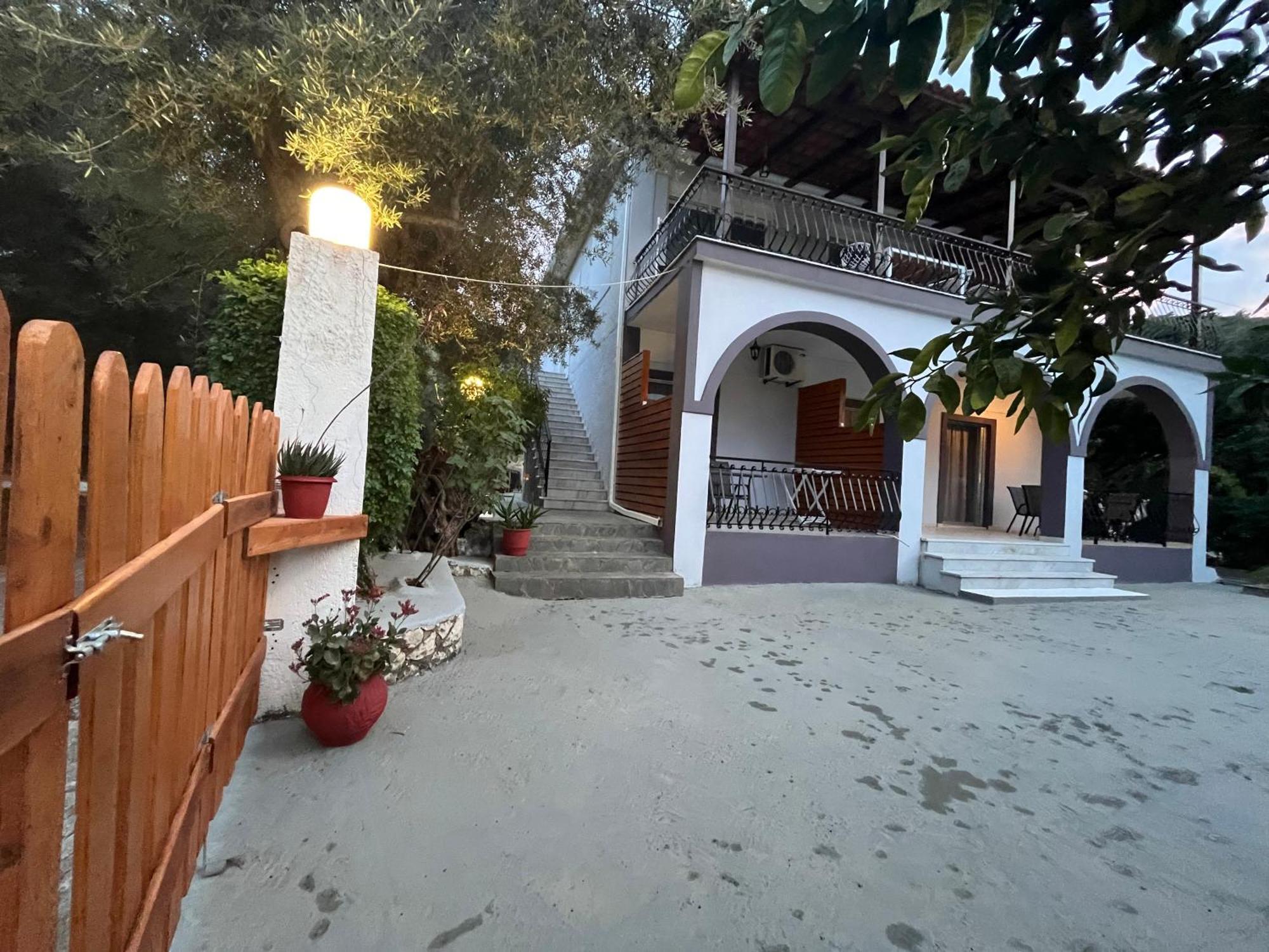 Nikos Studios Kerí Kültér fotó
